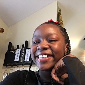 Meet your Posher, Nyla